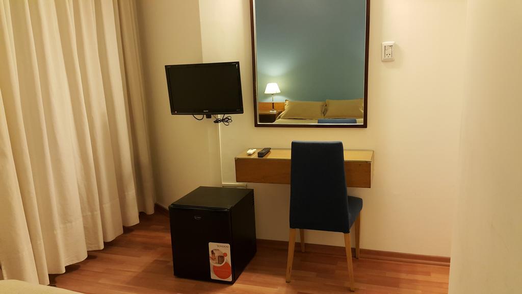 Hotel Avenida Buenos Aires Luaran gambar