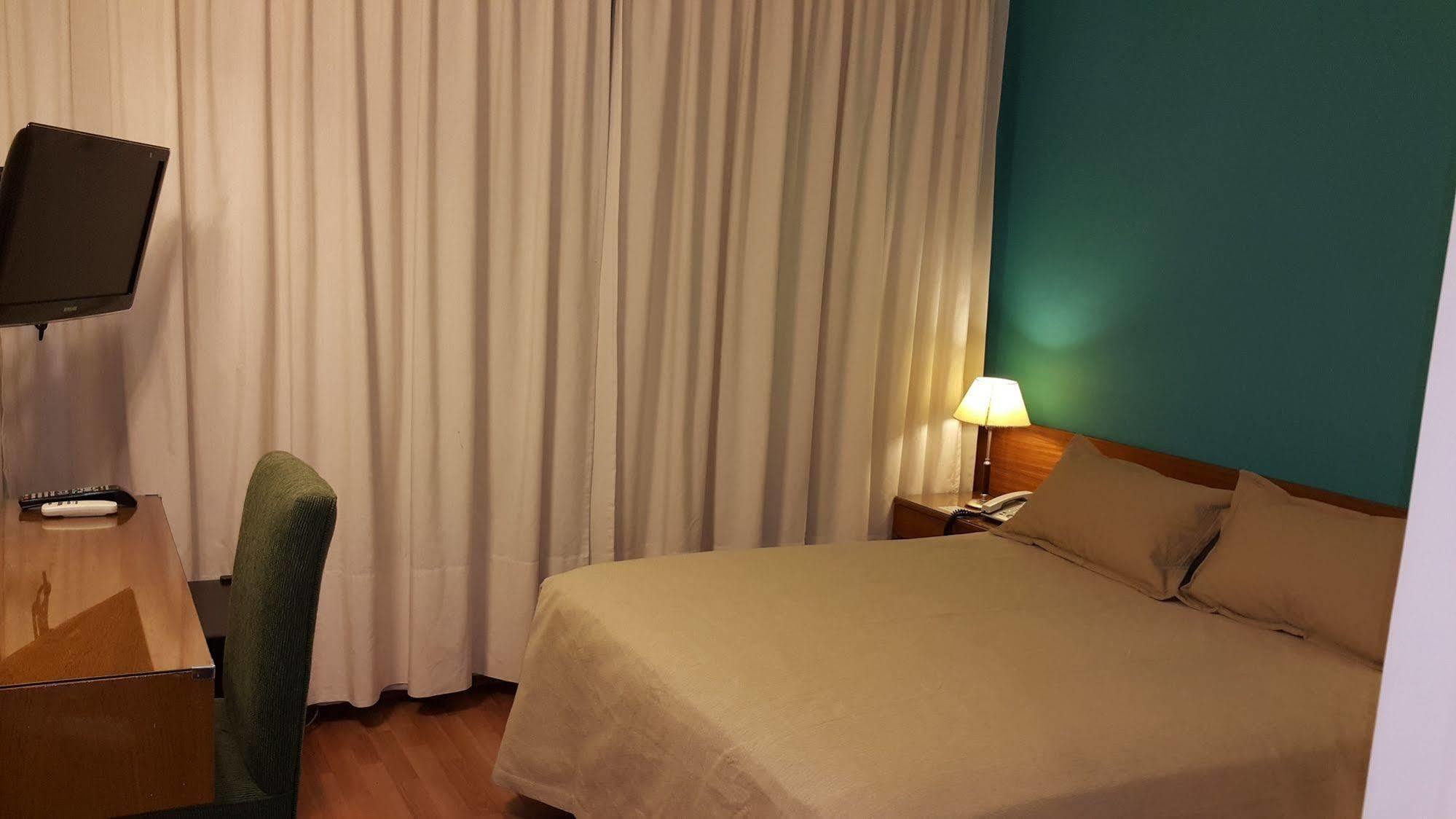 Hotel Avenida Buenos Aires Luaran gambar